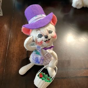 Anna lee Easter mouse